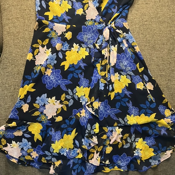 Banana republic dress - Picture 3 of 4